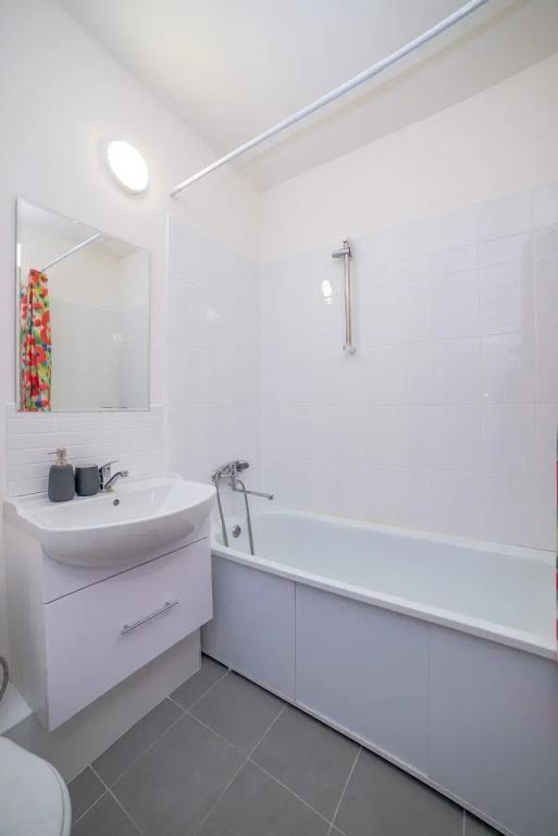 Beguest Na Akademika Parina 41/2 Flat 0*
