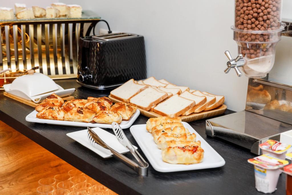 Address Inn Hotel 4*