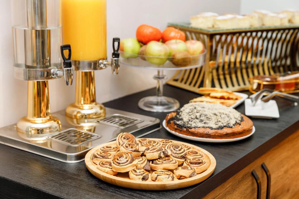 Address Inn Hotel 4*