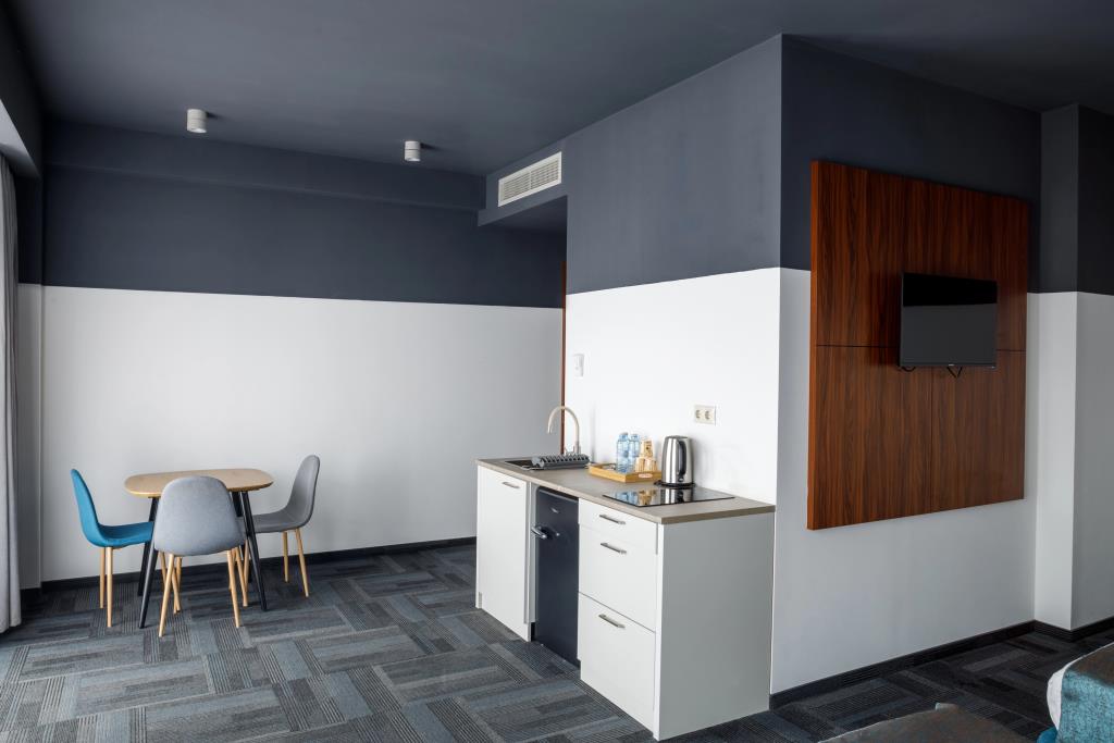 Address Inn Hotel 4*