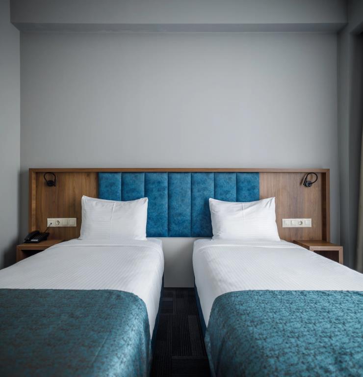 Address Inn Hotel 4*