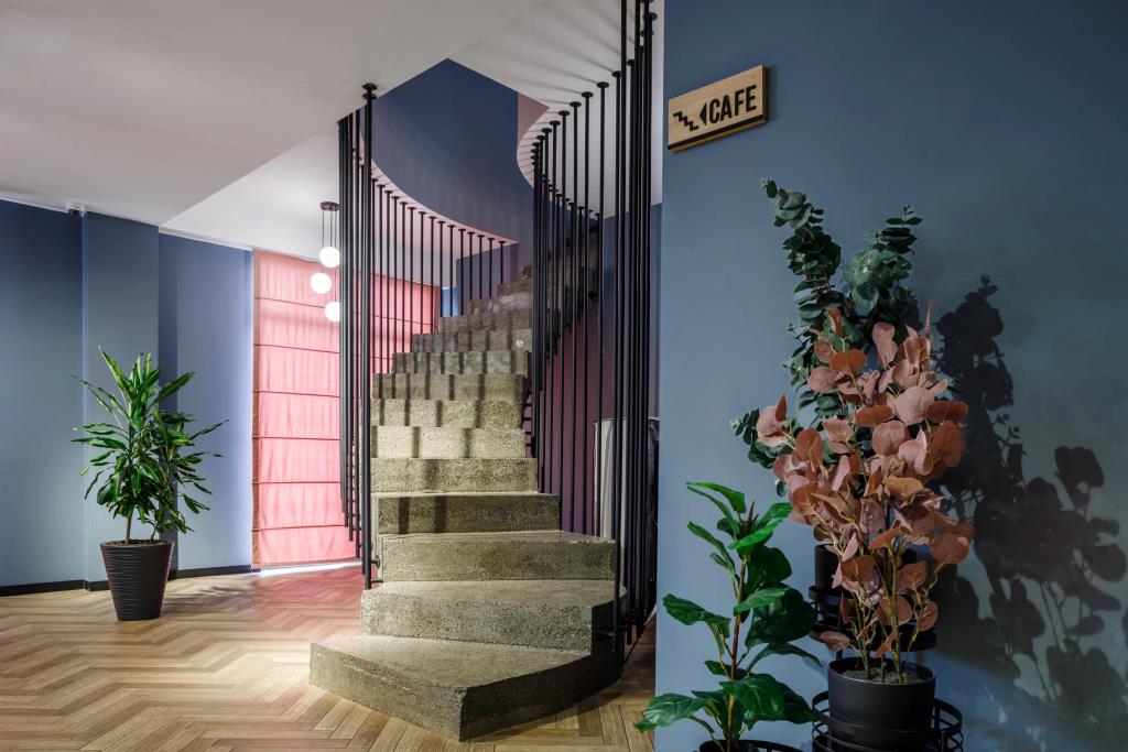 Address Inn Hotel 4*