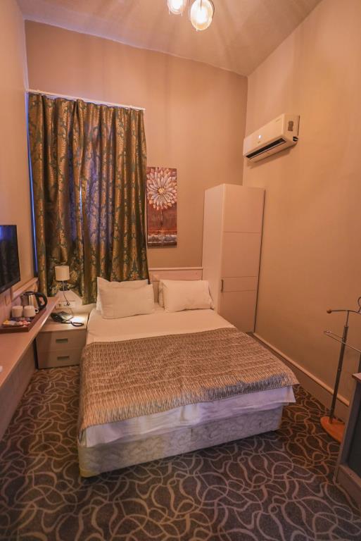 Aria Palace Hotel 0*