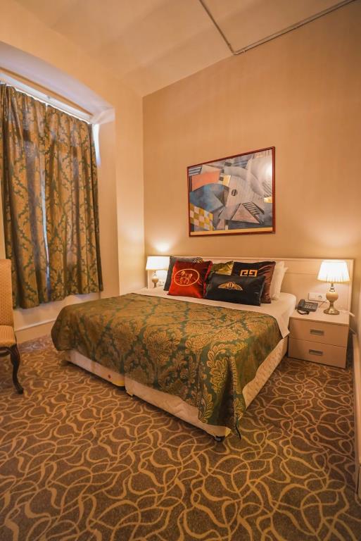 Aria Palace Hotel 0*