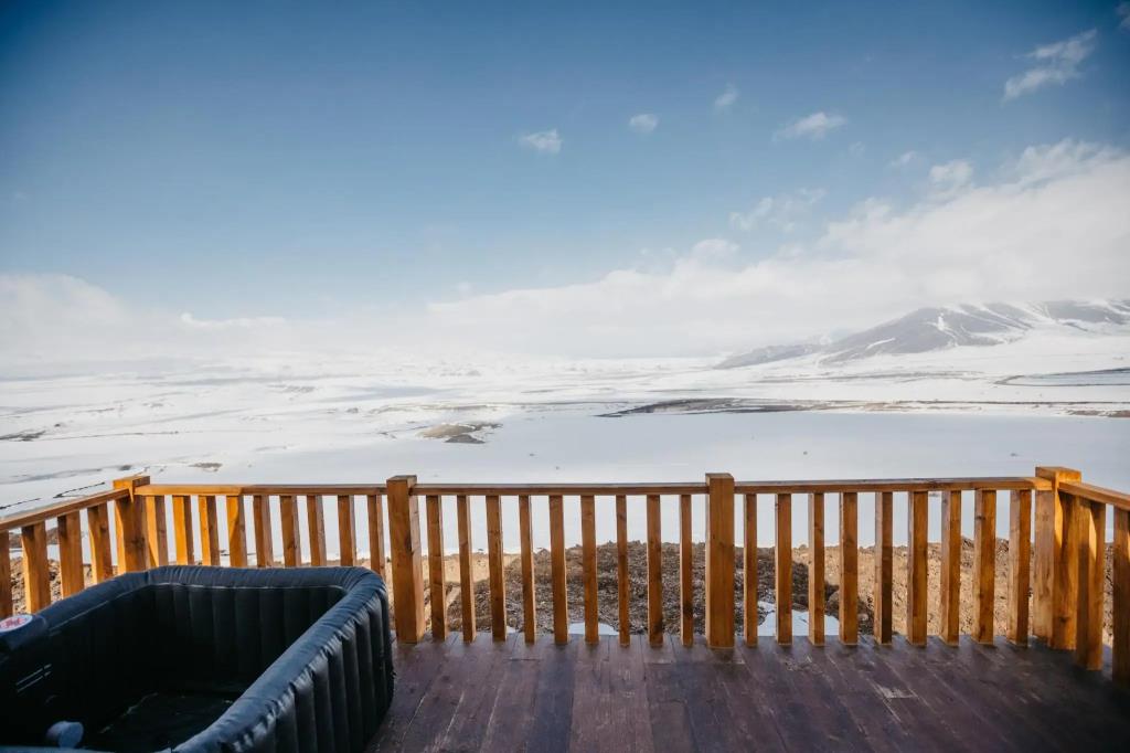Chalet Myler 0*