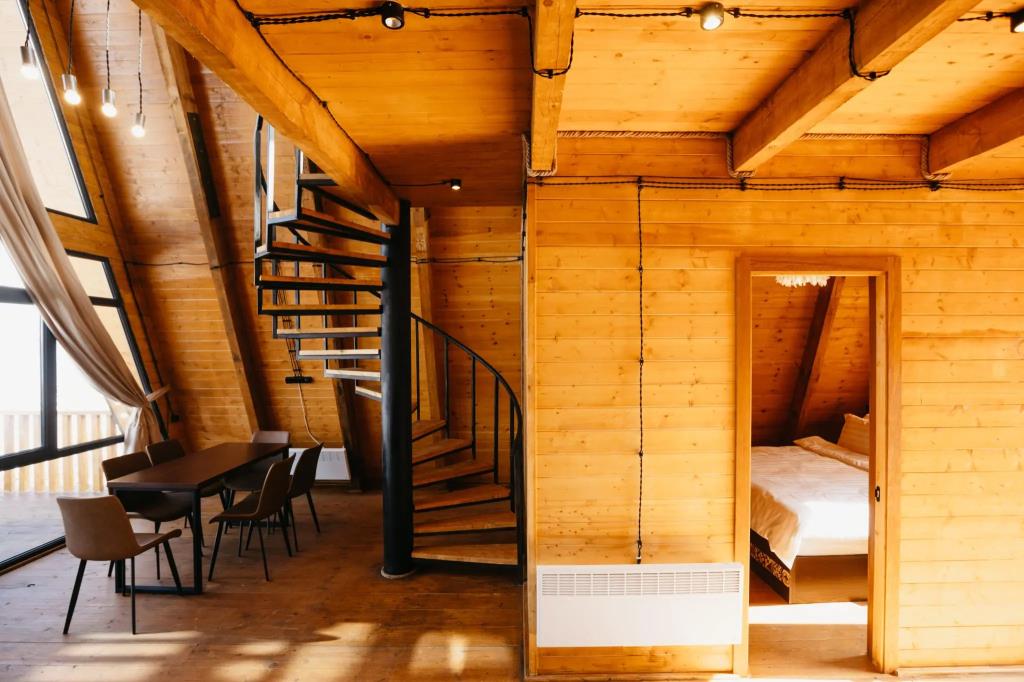 Chalet Myler 0*
