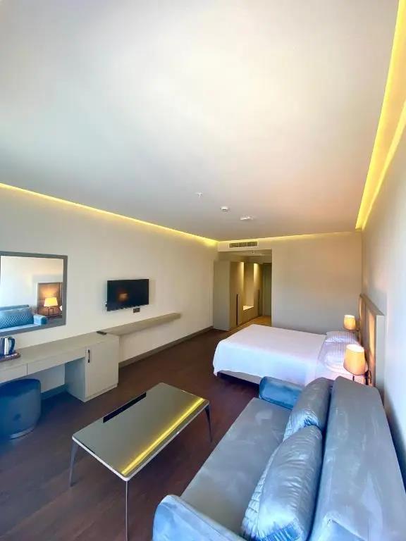 Alice Hotel Antalya 0*