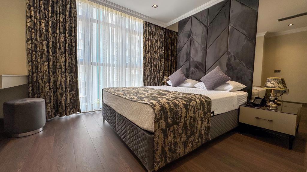 Alice Hotel Antalya 0*