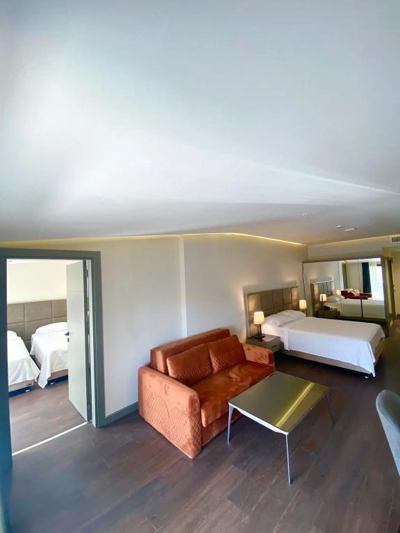 Alice Hotel Antalya 0*