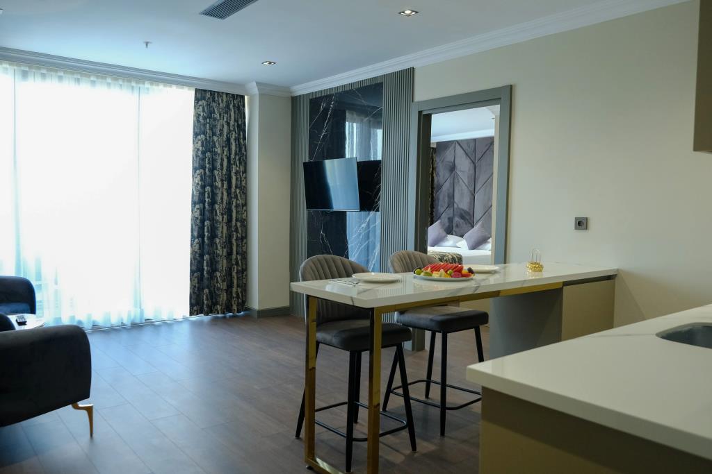 Alice Hotel Antalya 0*