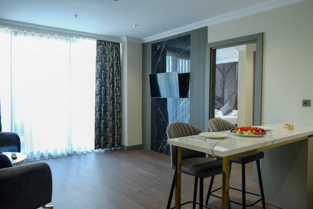 Alice Hotel Antalya 0*