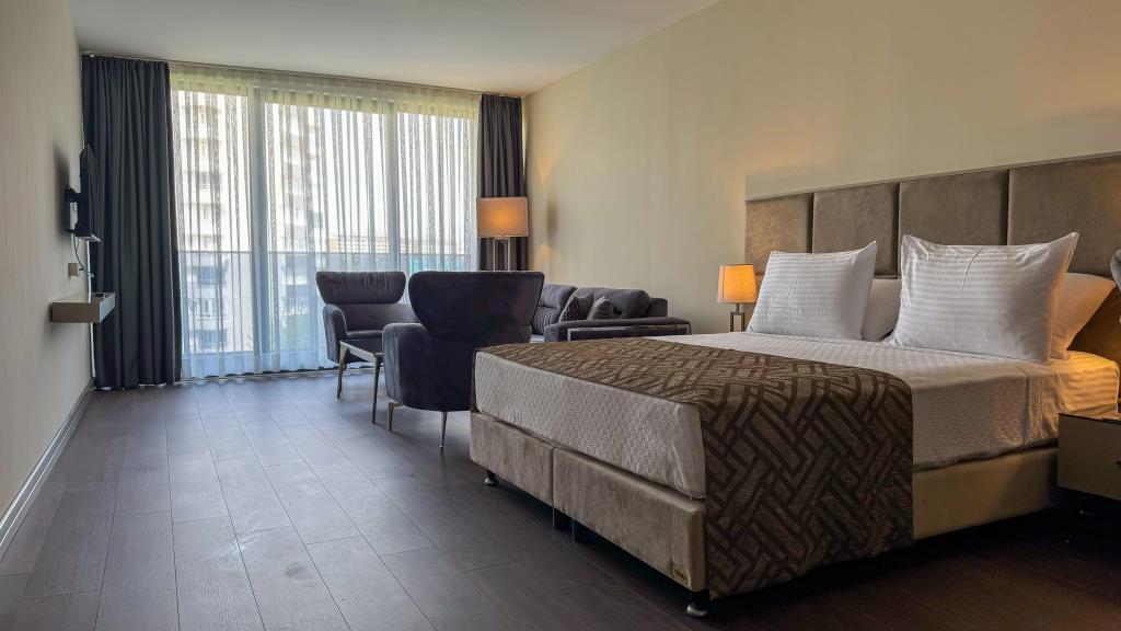 Alice Hotel Antalya 0*