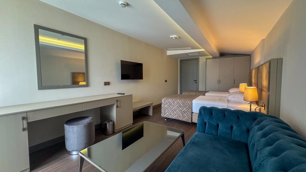 Alice Hotel Antalya 0*