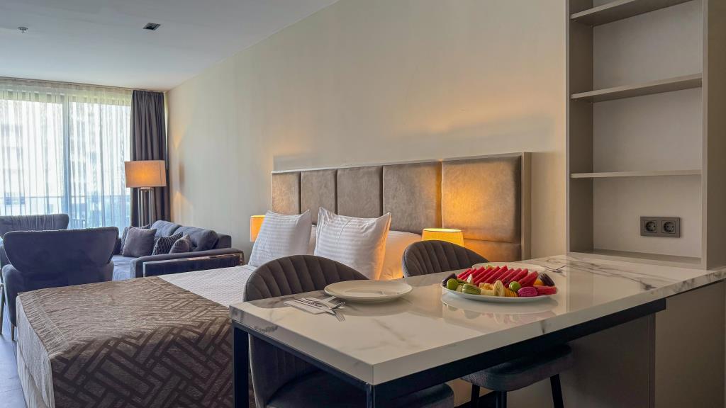 Alice Hotel Antalya 0*