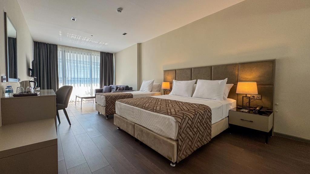 Alice Hotel Antalya 0*