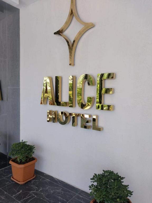 Alice Hotel Antalya 0*