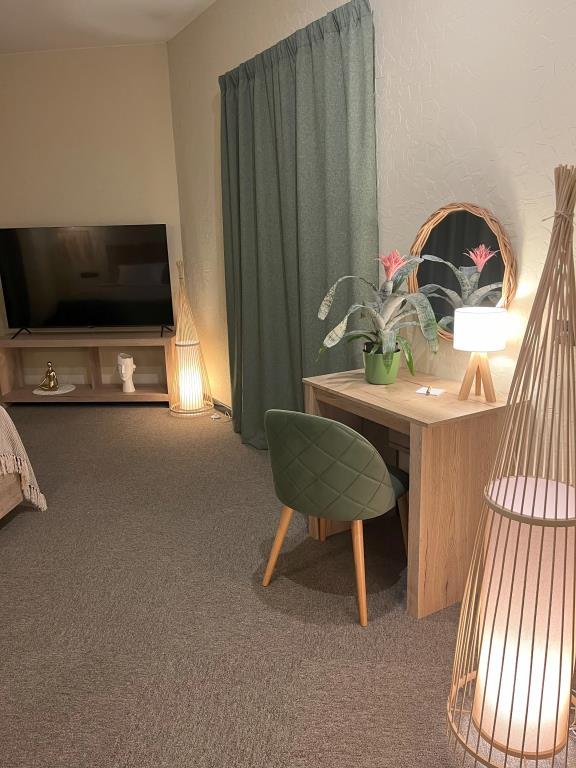 Little Palm Hotel 4*