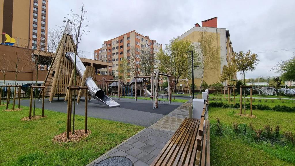 Apartments on Zemelnaya street 30 0*