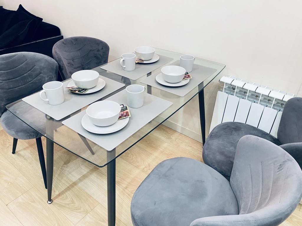 Apartments on Profsoyuznaya 128A 0*