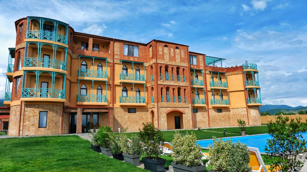 Burki Castle & Cellar Hotel 4*