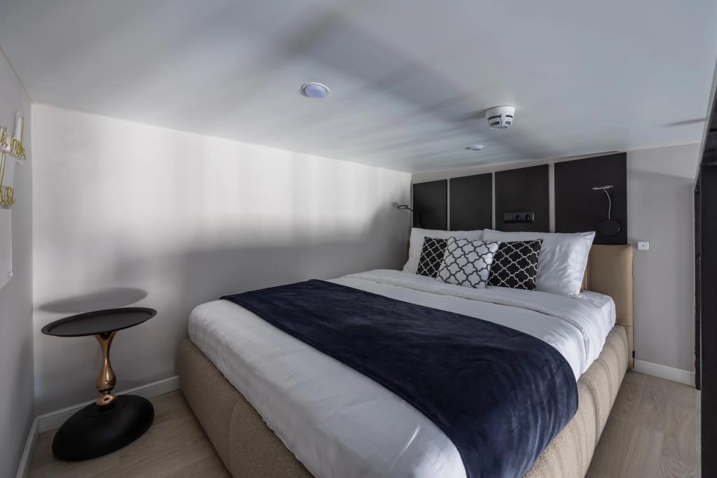 Magic Apart U Metro Vasileostrovskaya Flat 0*