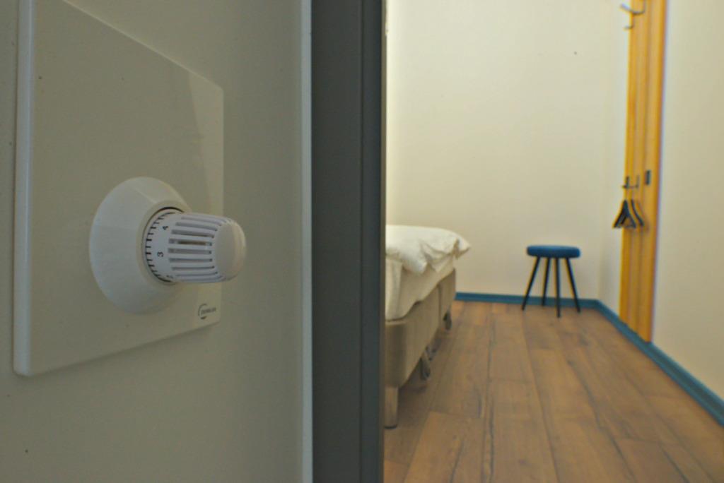 Dvenadtsat Hotel 0*