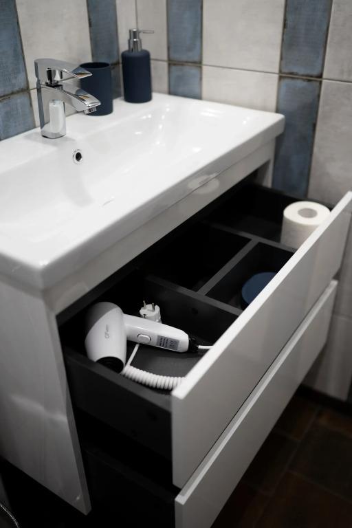 Dvenadtsat Hotel 0*
