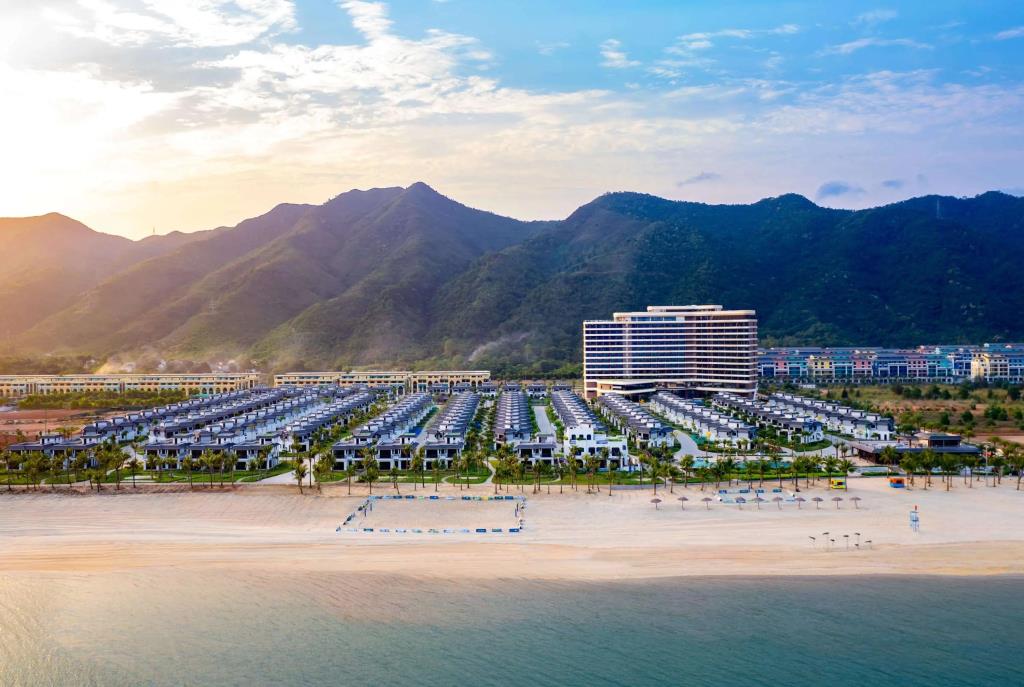 Wyndham Garden Sonasea Van Don 4*