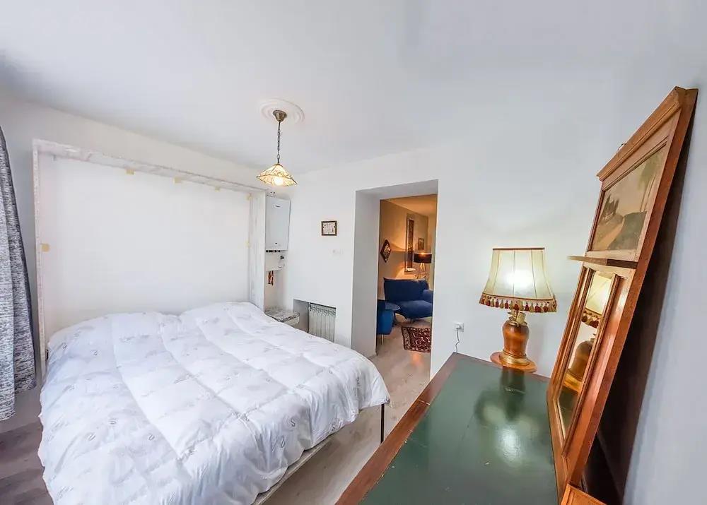 HB apartments Chonkadze 0*