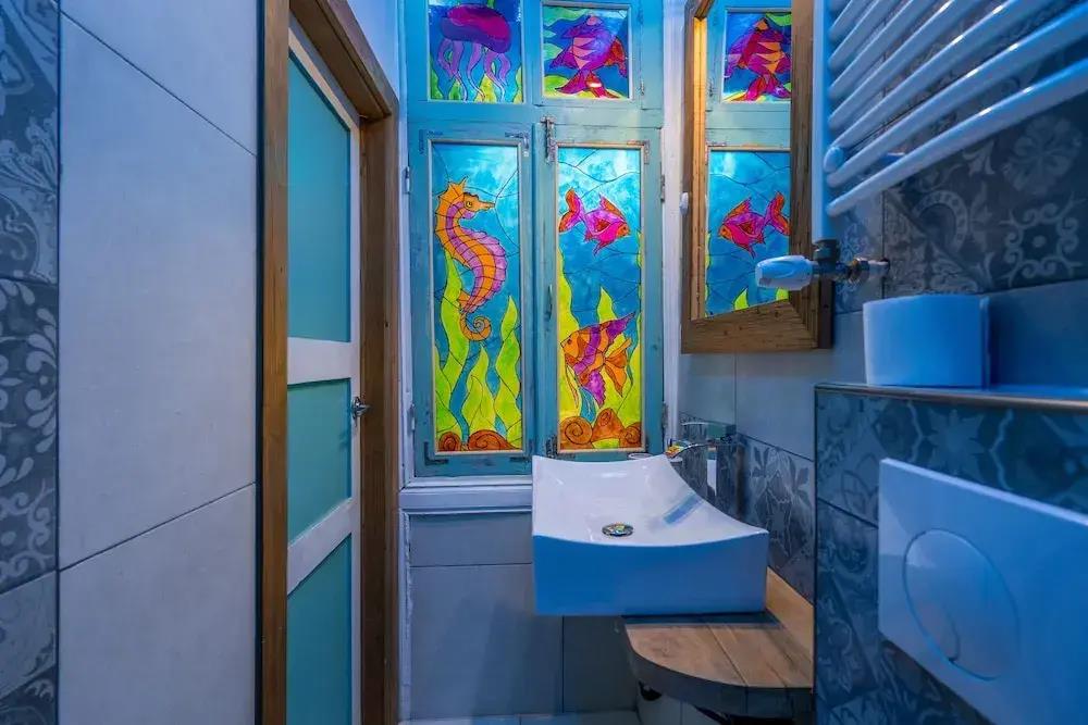 H&B apartments Zurab Zhvania 0*