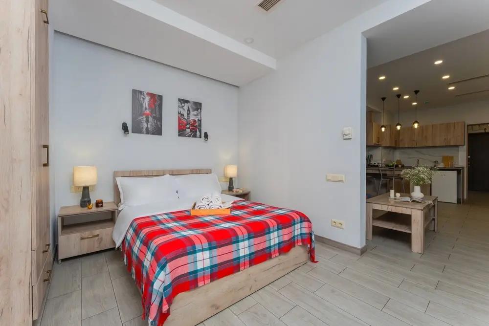 On Koghbatsi 16-4 Apartments 0*