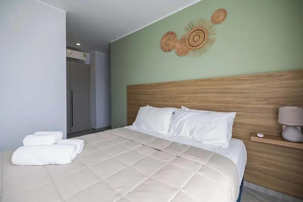 Modern Condo near the Beach - NV5 0*
