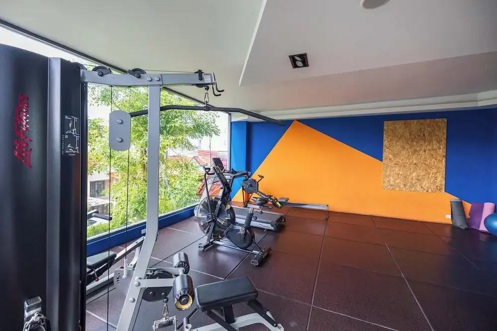 Modern Condo near the Beach - NV5 0*