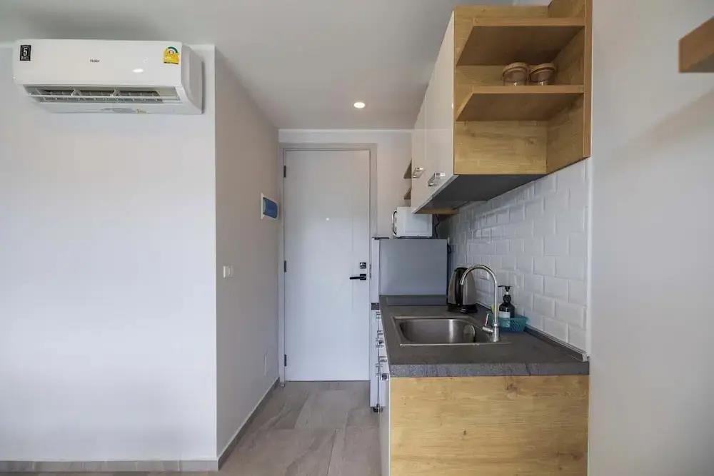 Modern Condo near the Beach - NV5 0*