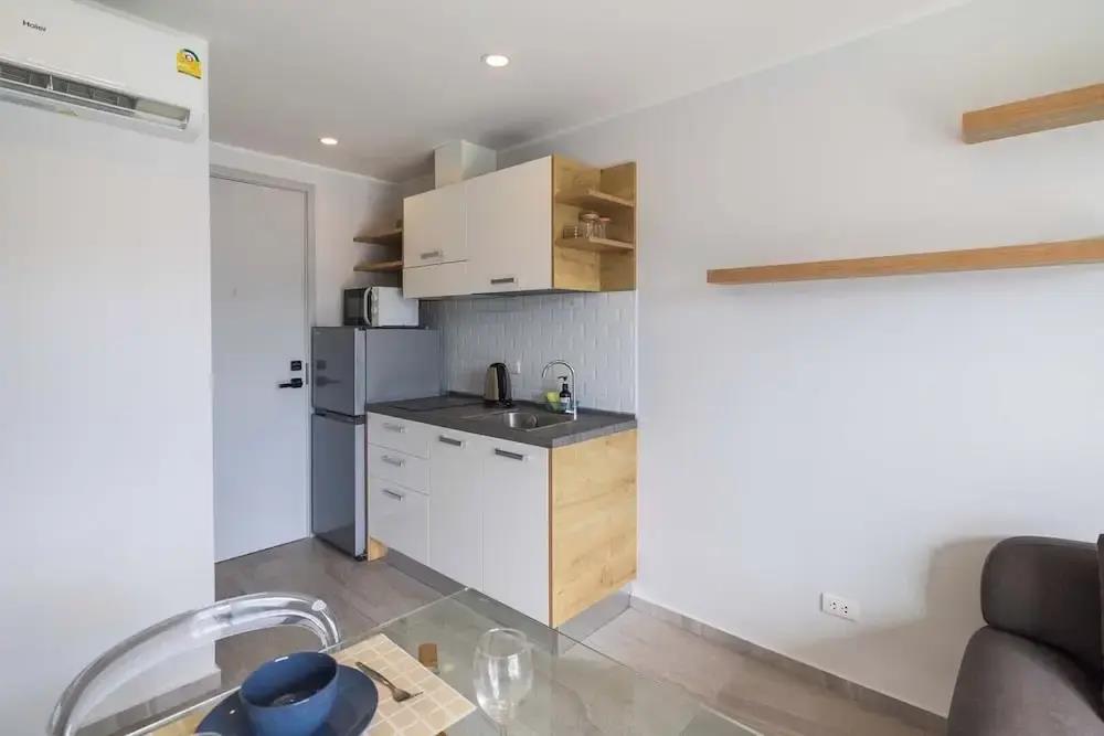 Modern Condo near the Beach - NV5 0*