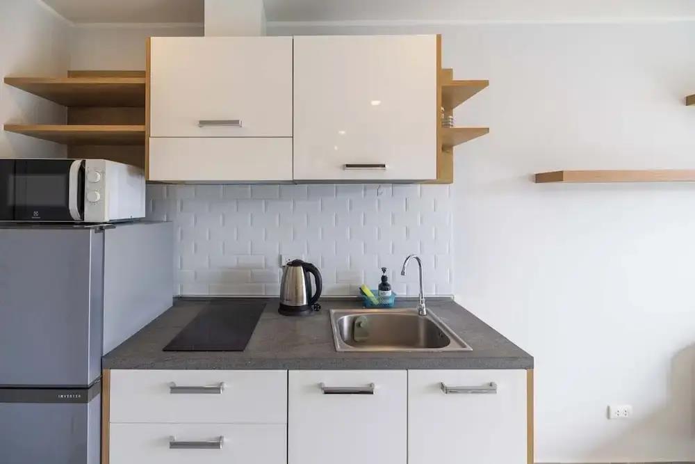 Modern Condo near the Beach - NV5 0*