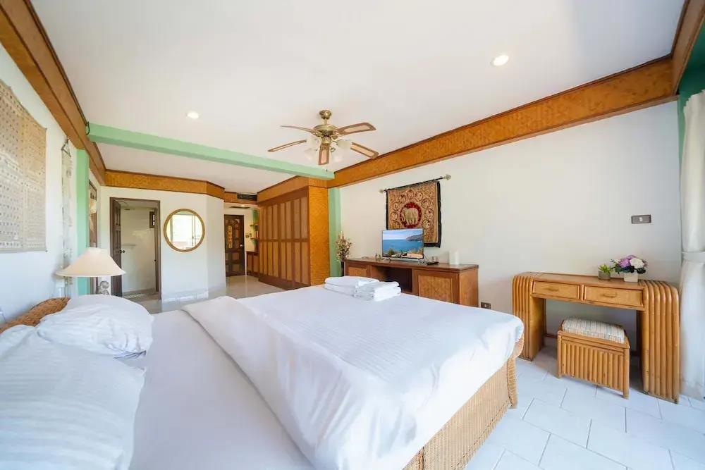 Bougainvillea 3BR Apartment 216 in Kata 0*