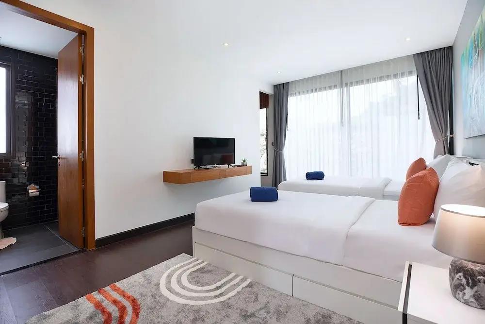 Elegant 3BR Pool Villa Coco B6 in Kamala 0*
