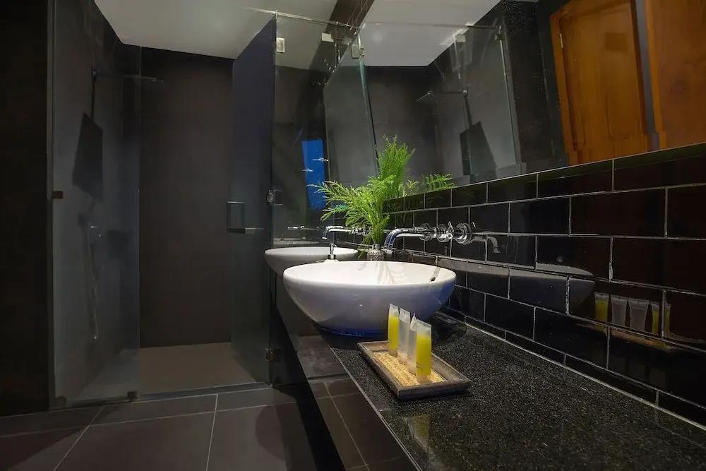 Elegant 3BR Pool Villa Coco B6 in Kamala 0*