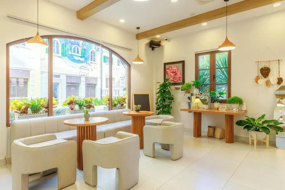 Lotus Home Corner & Rooftop 3*