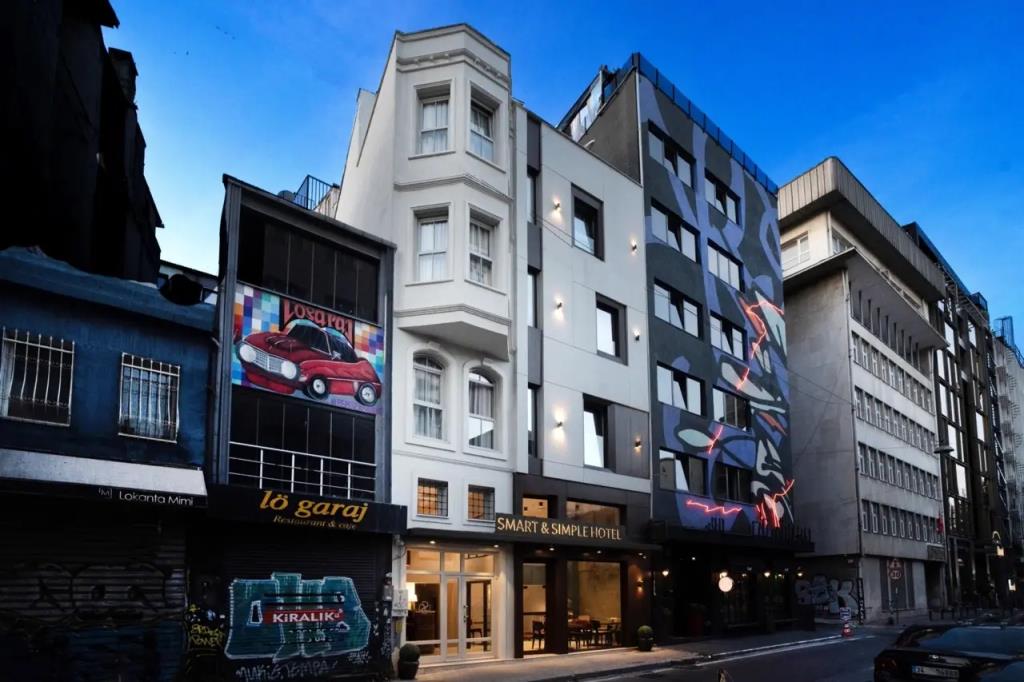 Smart and Simple Hotel Karakoy 0*
