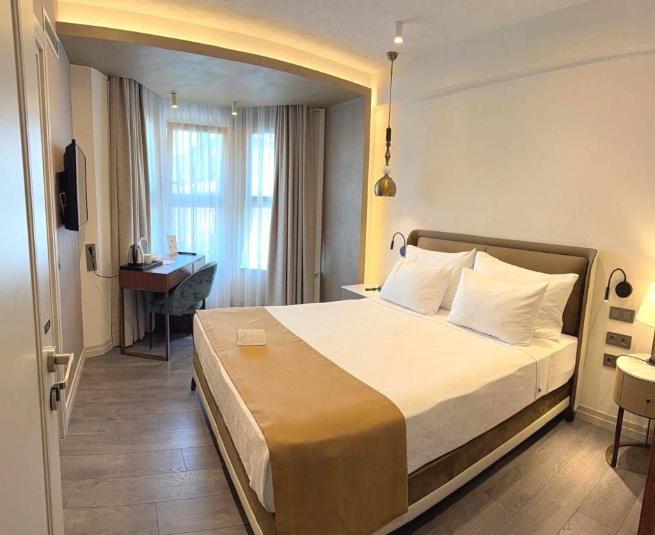 Smart and Simple Hotel Karakoy 0*