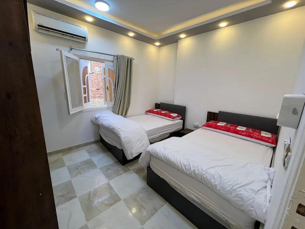 Spacious 2-Bedroom Apartment 0*