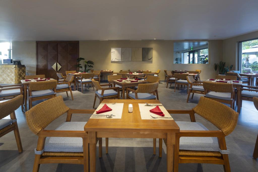 Iconic Long Hai Hotel 4*