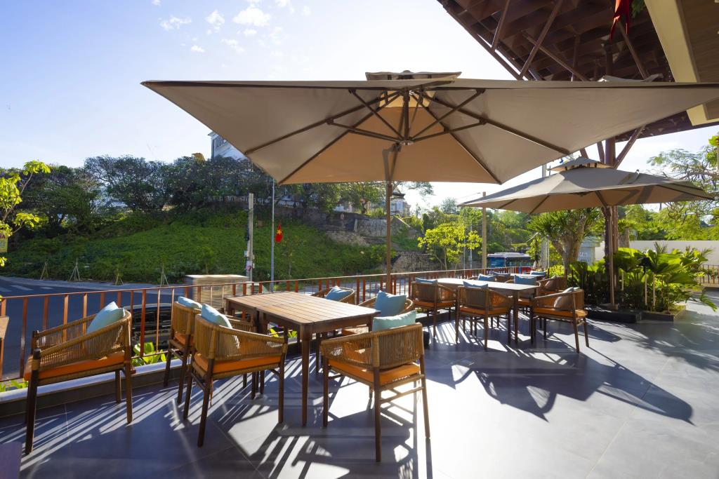 Iconic Long Hai Hotel 4*