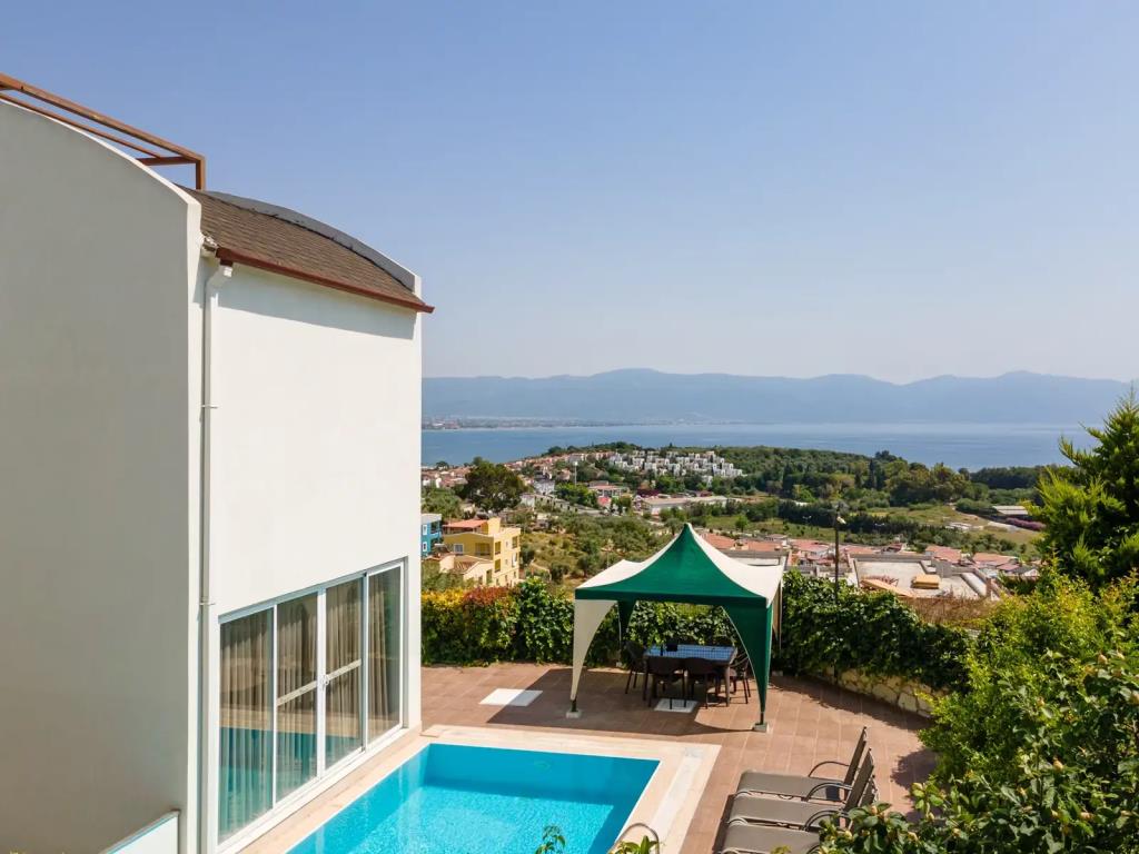 Villa Adavillas 0*