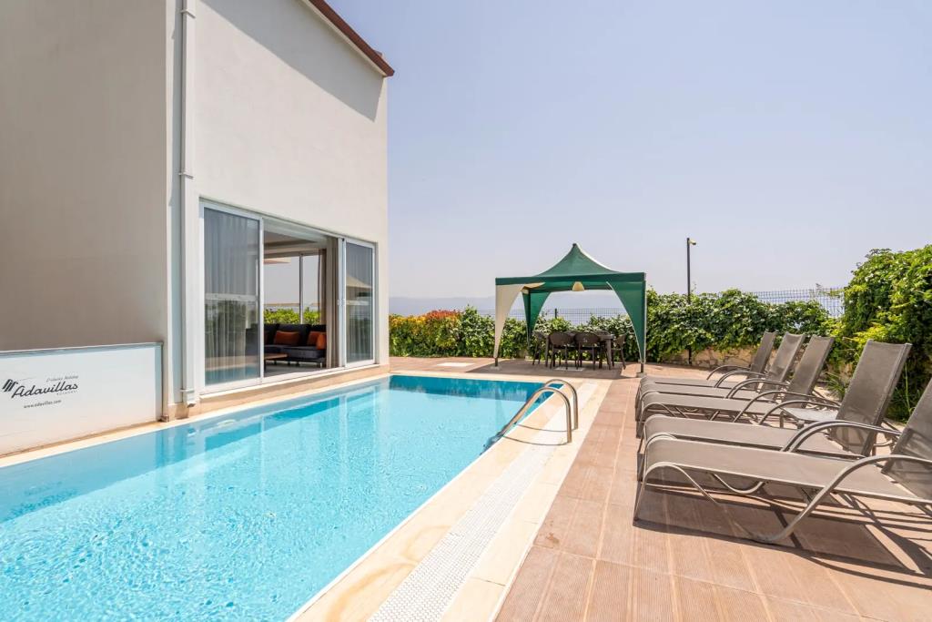 Villa Adavillas 0*