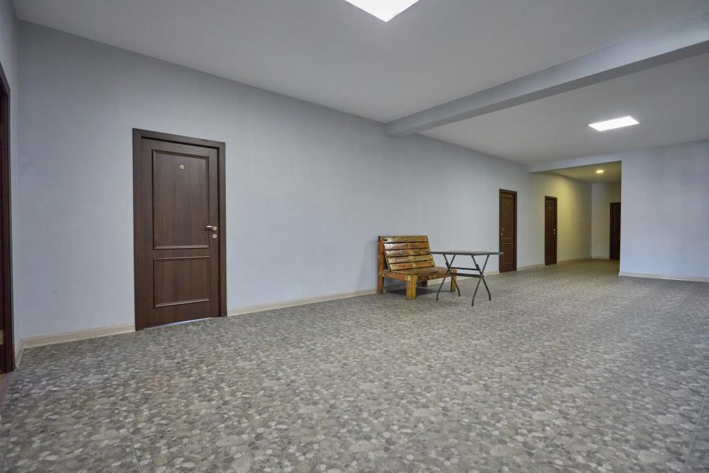 Laura Hotel 0*