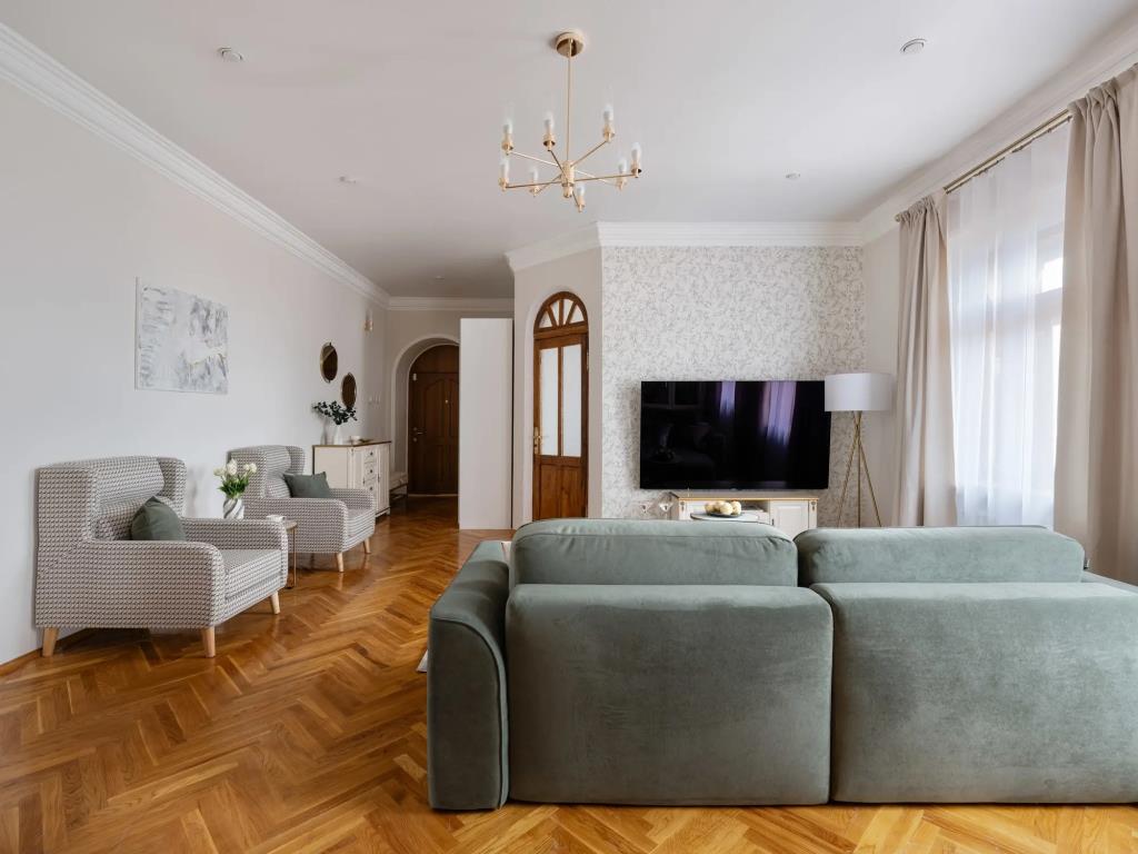 GM Apartments Novaya i tikhaya Trekhkomnatnaya na Tverskoy Flat 0*