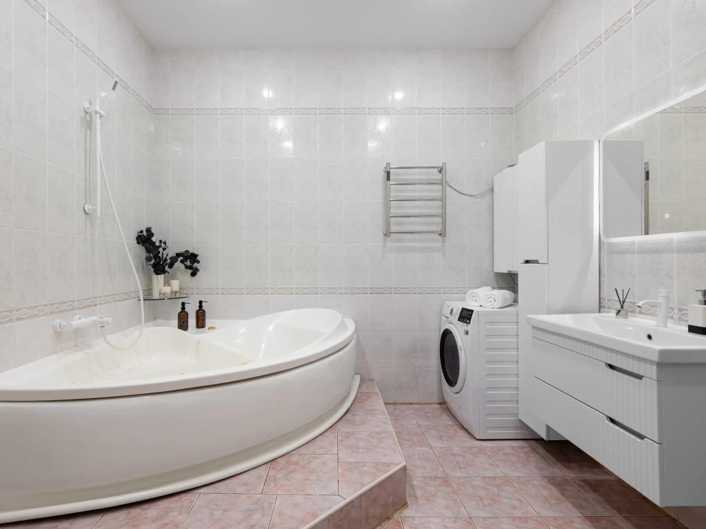GM Apartments Novaya i tikhaya Trekhkomnatnaya na Tverskoy Flat 0*